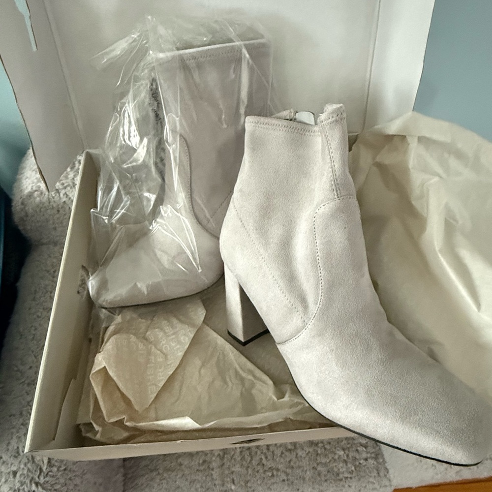 Marc Fisher Soft Gray Suede Heeled Boots